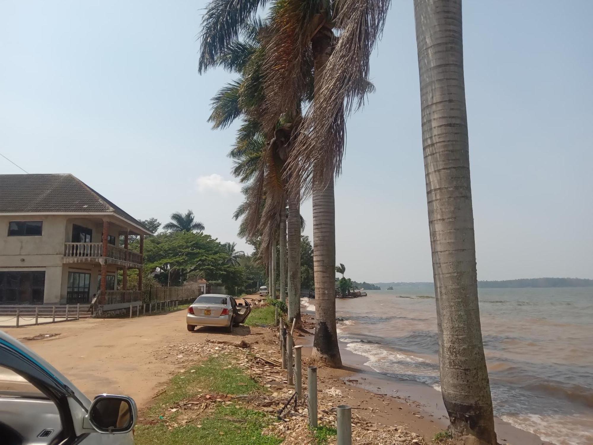 Mowicribs Hotel And Spa Entebbe Cameră foto